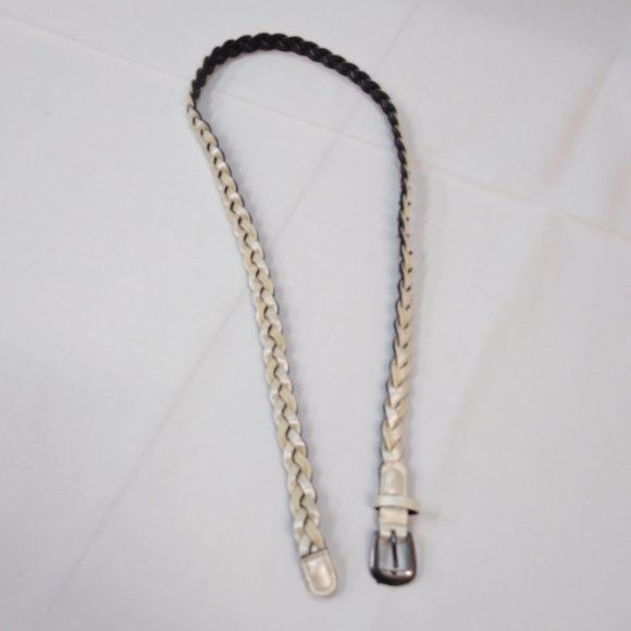 White Braided Belt Size 3 Durable Faux Leather Stylish Addition to Any Outfit - Picture 1 of 12